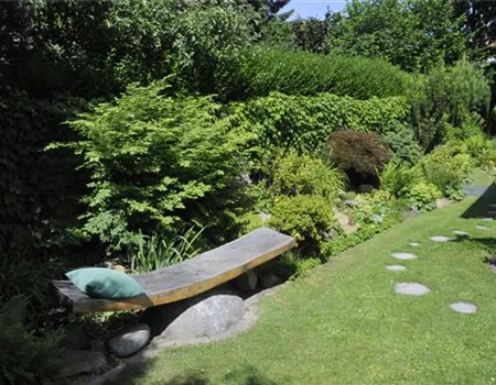 Gemauerte Gartenmöbel